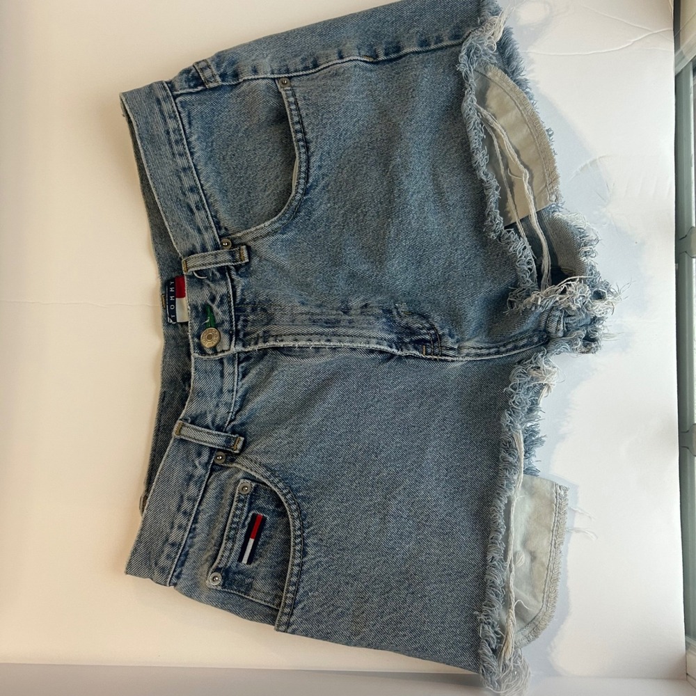 Tommy Hilfiger Tommy Jeans Denim Shorts Size 30 Light Wash High Rise Cut Off 90s